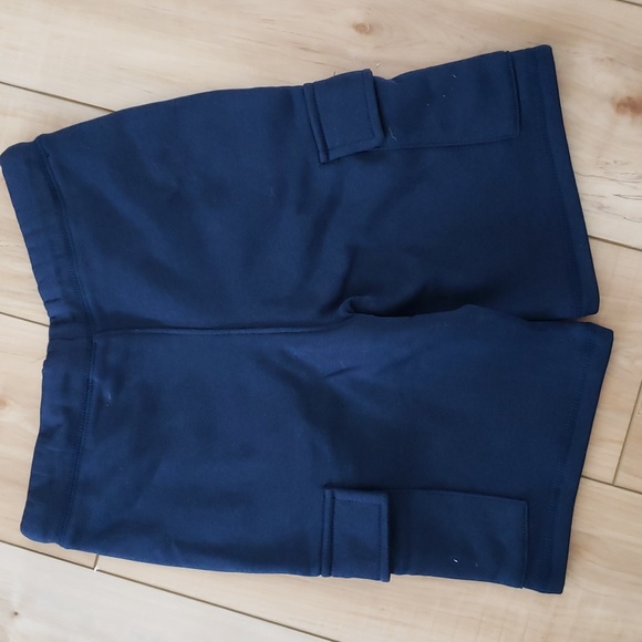 OLD NAVY Fleece Cargo Jogger Shorts (At Knee) - Large (10-12) - Picture 3 of 12